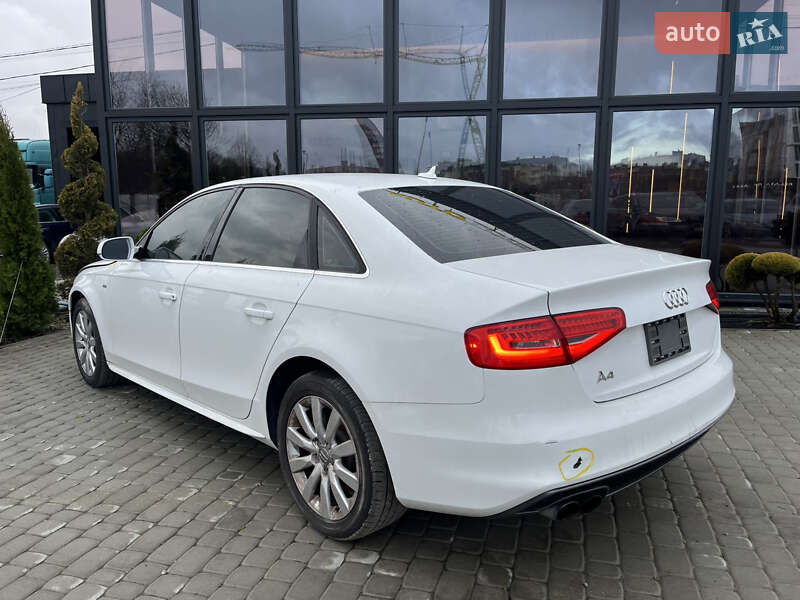 Седан Audi A4 2015 в Львові