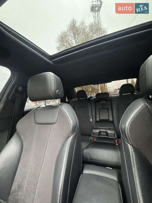 Седан Audi A4 2017 в Днепре