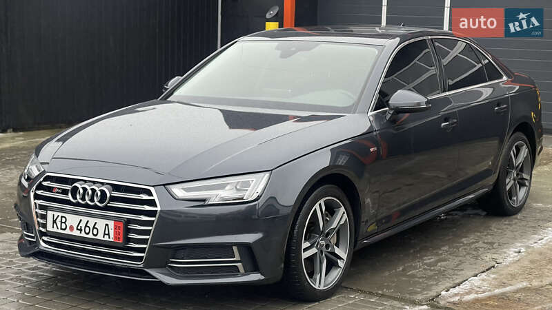 Седан Audi A4 2016 в Львове