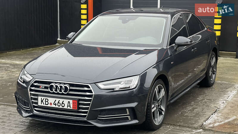 Седан Audi A4 2016 в Львове