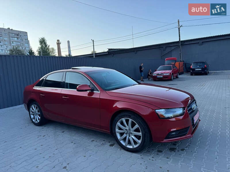 Седан Audi A4 2013 в Києві
