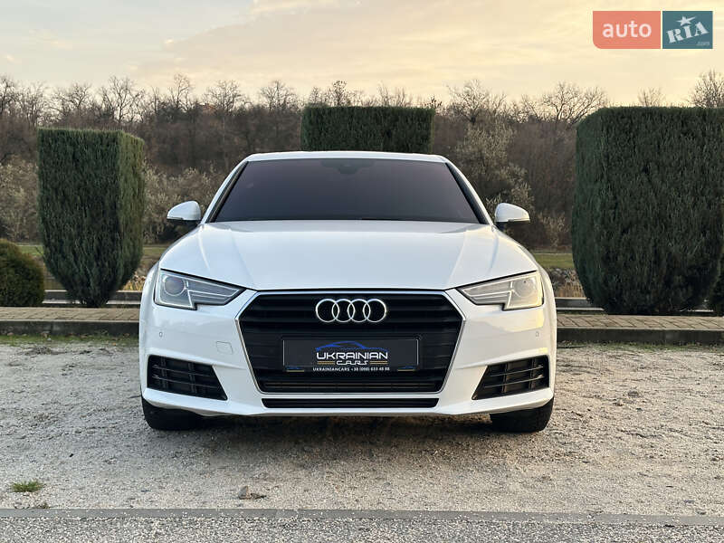 Седан Audi A4 2016 в Дніпрі