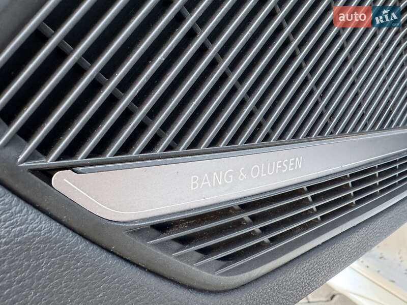 Седан Audi A4 2024 в Києві