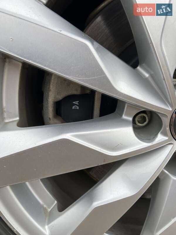 Седан Audi A4 2017 в Дніпрі фото 17 Седан Audi A4 2017 в Дніпрі