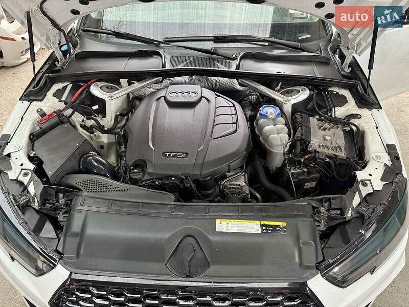 Седан Audi A4 2016 в Одессе