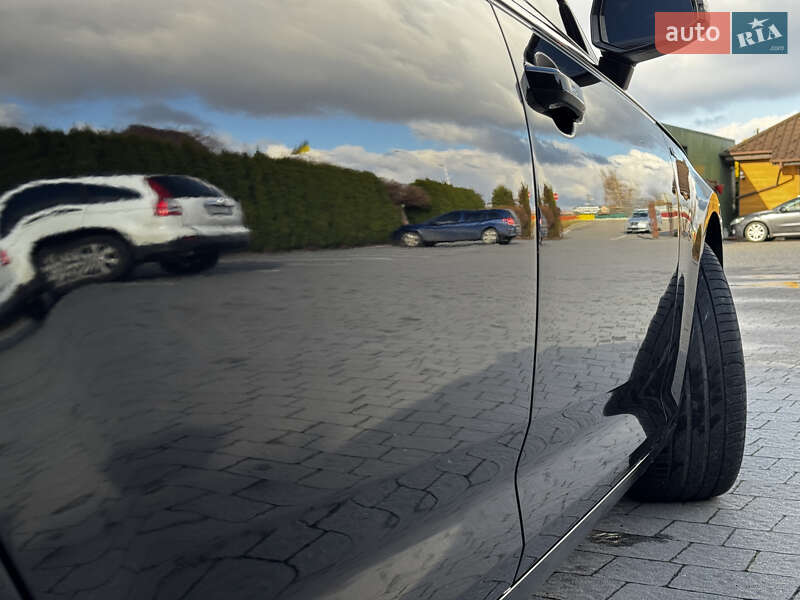 Универсал Audi A4 2018 в Стрые