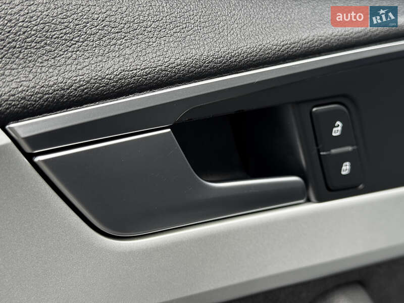 Универсал Audi A4 2018 в Стрые