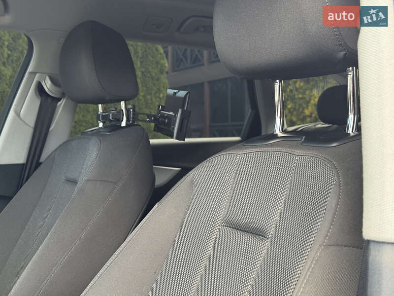 Универсал Audi A4 2018 в Стрые