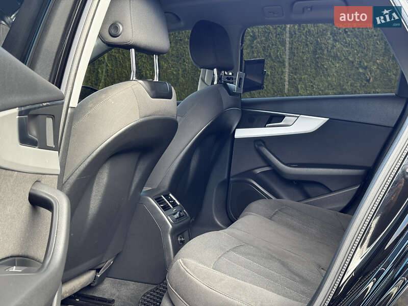 Универсал Audi A4 2018 в Стрые