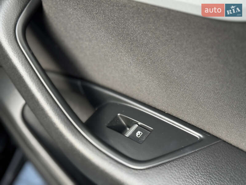 Универсал Audi A4 2018 в Стрые