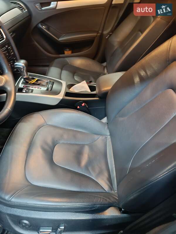 Седан Audi A4 2013 в Києві