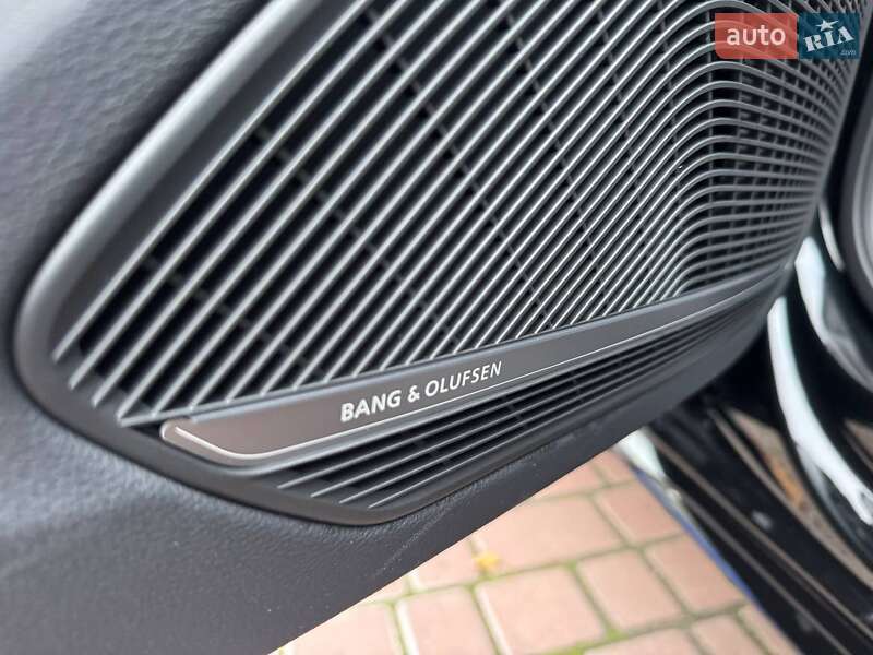 Седан Audi A4 2024 в Одесі