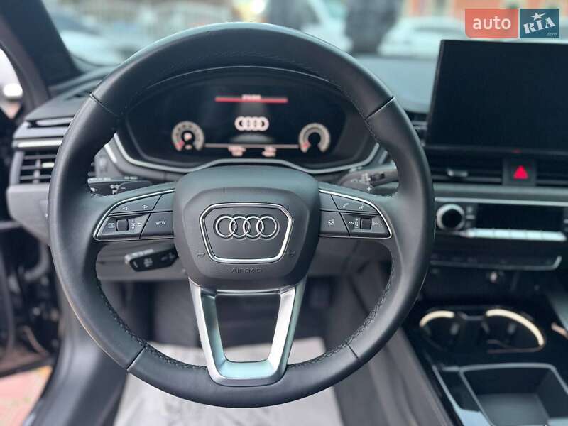 Седан Audi A4 2024 в Одесі