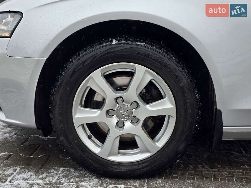 Седан Audi A4 2008 в Тернополе