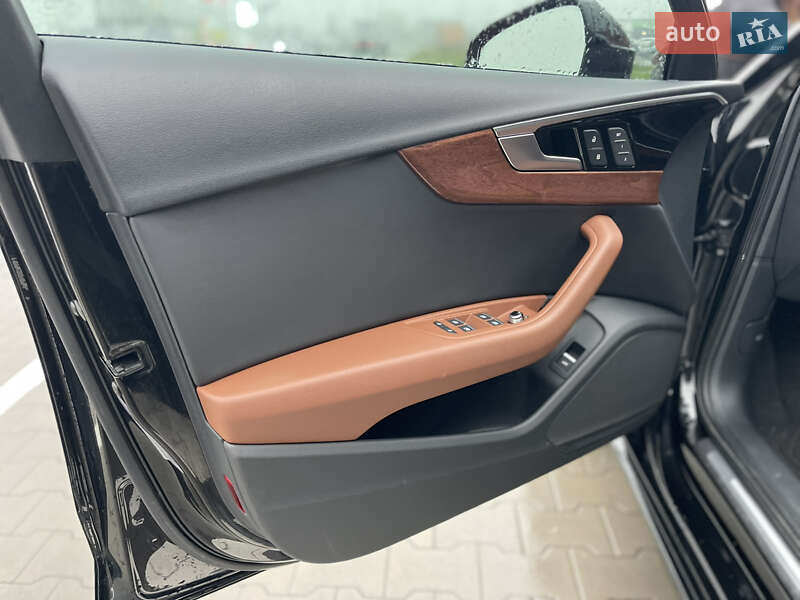 Седан Audi A4 2020 в Києві
