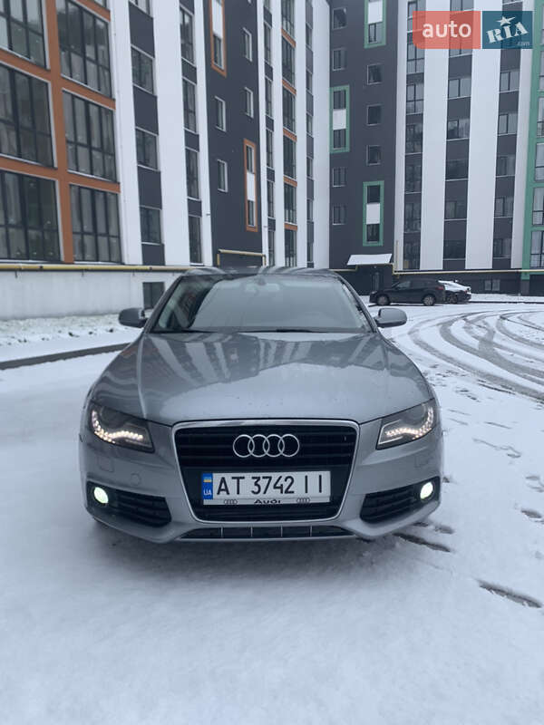 Седан Audi A4 2009 в Шептицькому