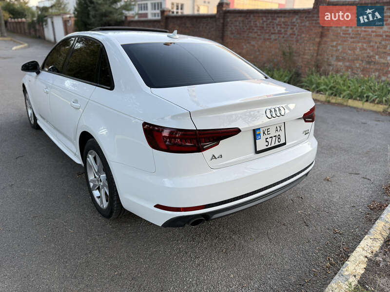 Седан Audi A4 2018 в Днепре