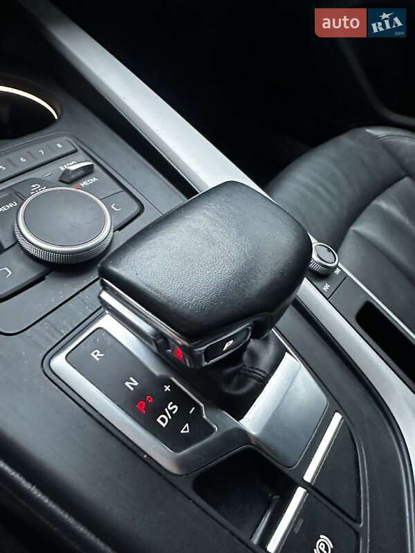 Седан Audi A4 2019 в Вінниці