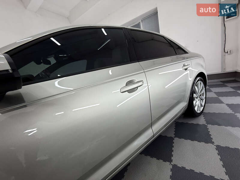 Седан Audi A4 2017 в Трускавце