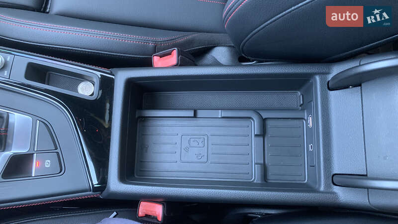 Седан Audi A4 2018 в Одессе