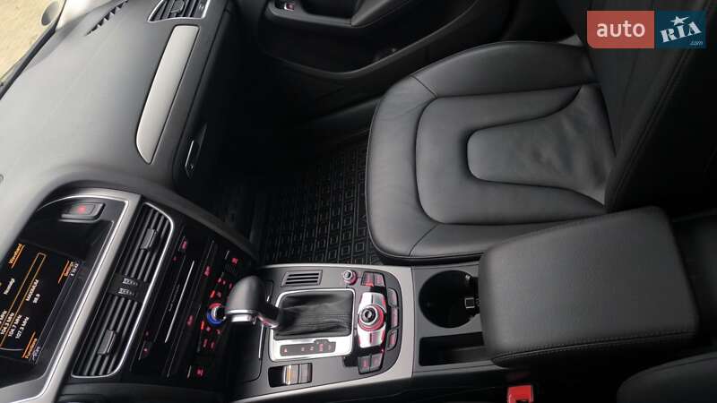 Седан Audi A4 2014 в Івано-Франківську