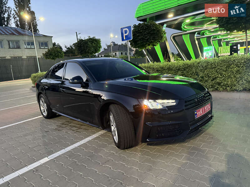 Седан Audi A4 2018 в Києві