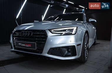 Седан Audi A4 2015 в Полтаве