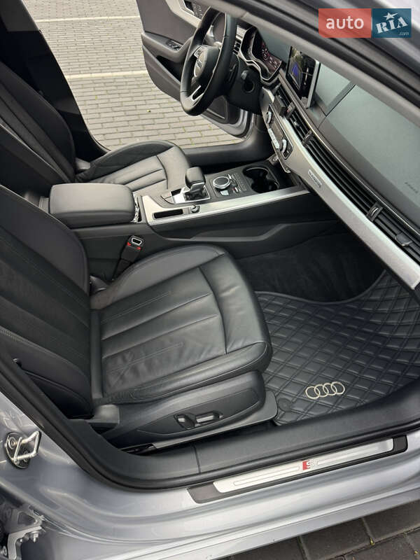 Седан Audi A4 2015 в Полтаве