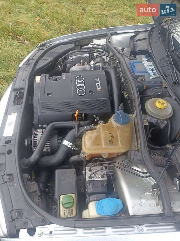 Седан Audi A4 1999 в Стрию