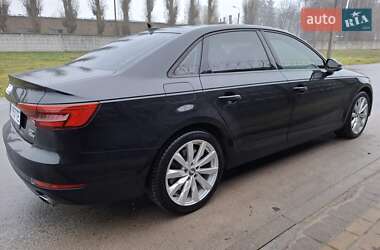 Седан Audi A4 2015 в Киеве