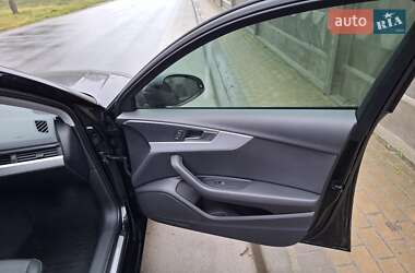 Седан Audi A4 2015 в Киеве
