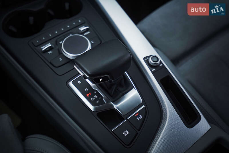 Универсал Audi A4 2019 в Харькове