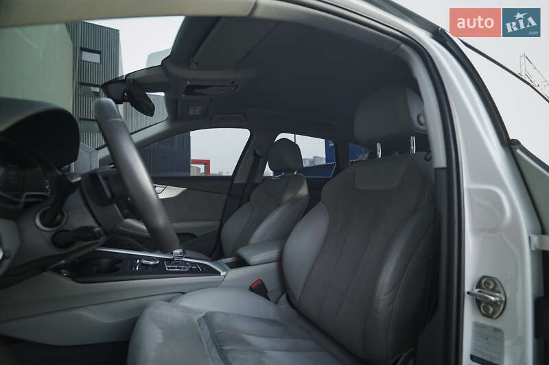 Универсал Audi A4 2019 в Харькове