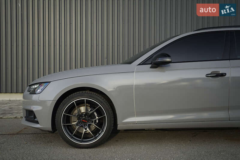 Универсал Audi A4 2019 в Харькове