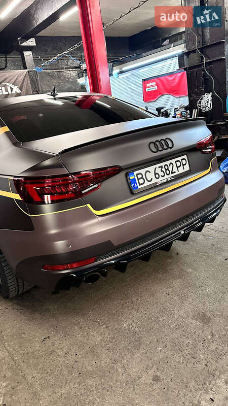 Седан Audi A4 2017 в Павлограде