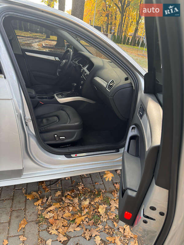 Седан Audi A4 2013 в Харькове