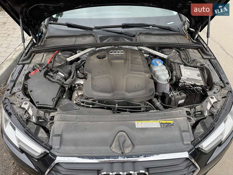 Універсал Audi A4 2018 в Івано-Франківську