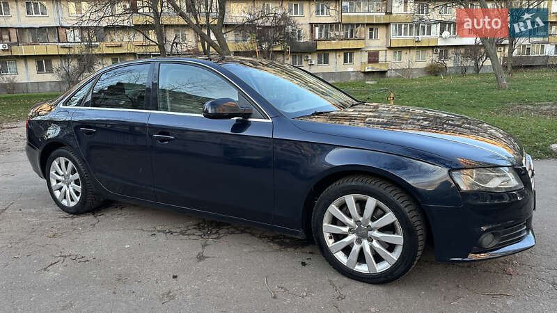 Седан Audi A4 2011 в Києві фото 3 Седан Audi A4 2011 в Києві