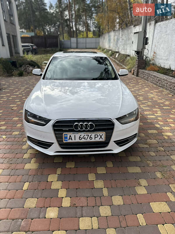 Седан Audi A4 2012 в Ірпені