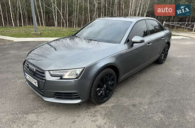 Седан Audi A4 2016 в Киеве
