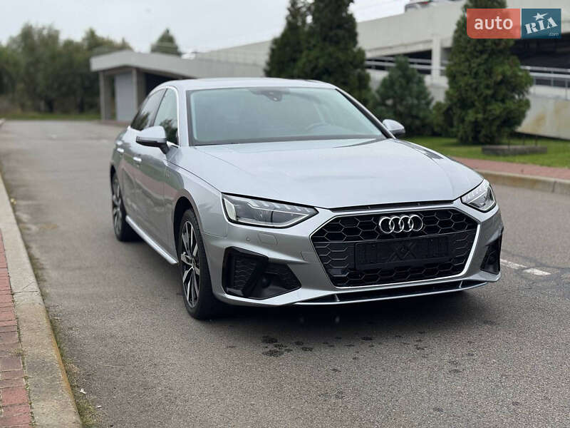 Седан Audi A4 2021 в Києві