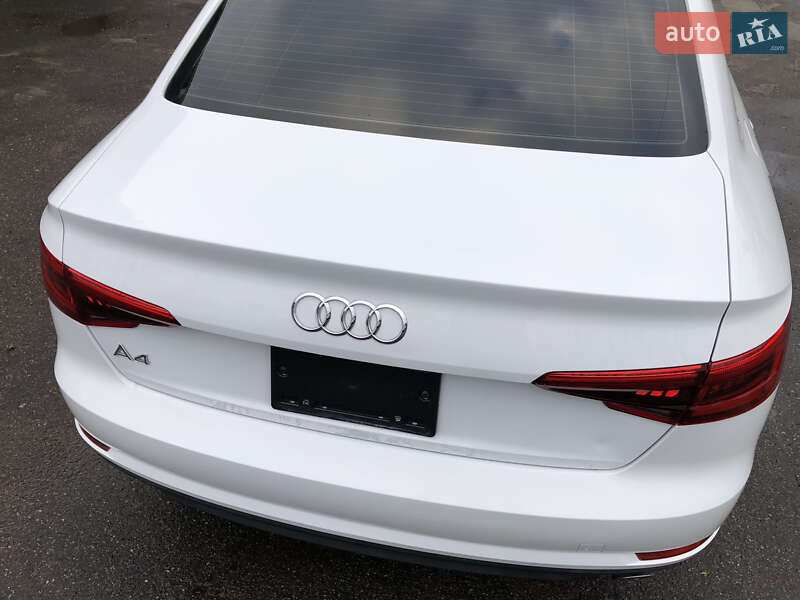 Седан Audi A4 2017 в Ирпене