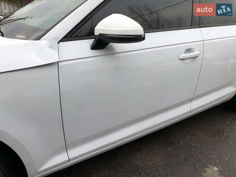 Седан Audi A4 2017 в Ирпене