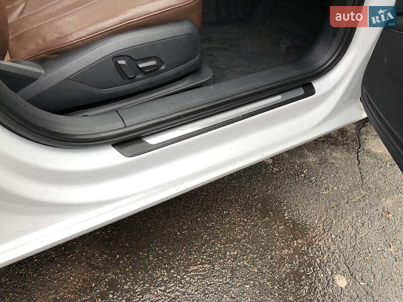 Седан Audi A4 2017 в Ирпене