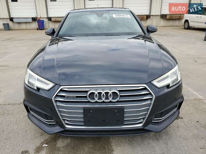 Седан Audi A4 2018 в Львові