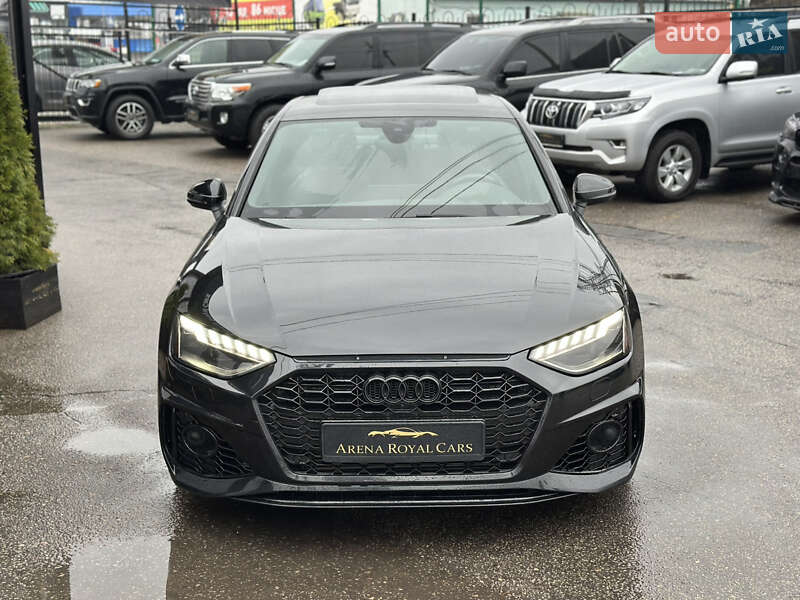 Седан Audi A4 2021 в Харкові