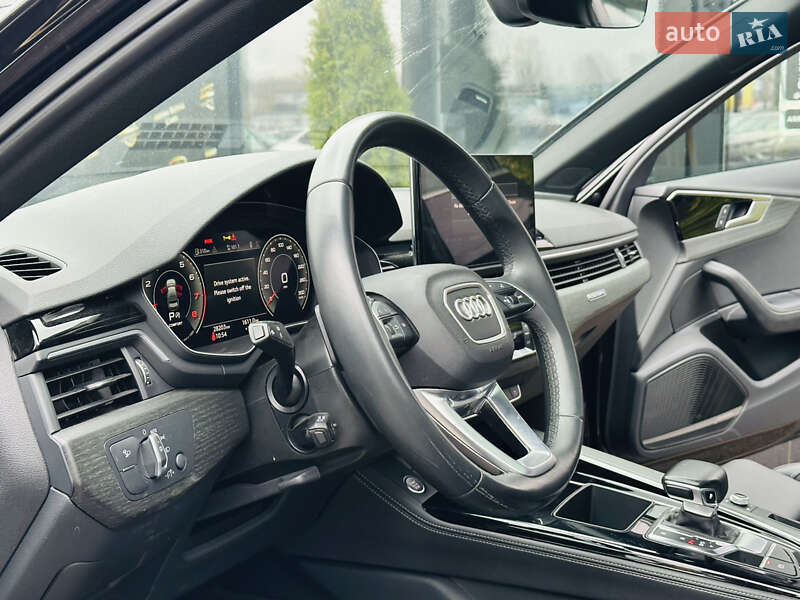 Седан Audi A4 2021 в Харкові