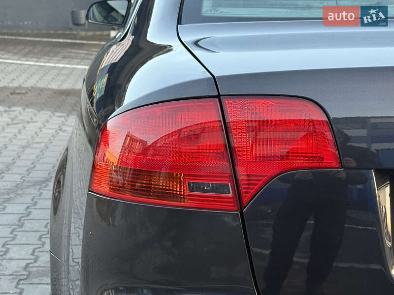 Седан Audi A4 2007 в Ровно