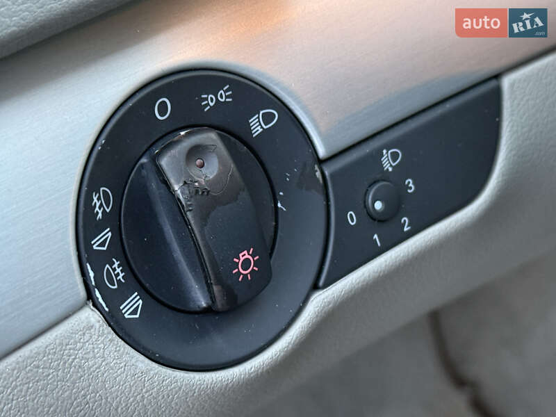 Седан Audi A4 2007 в Ровно