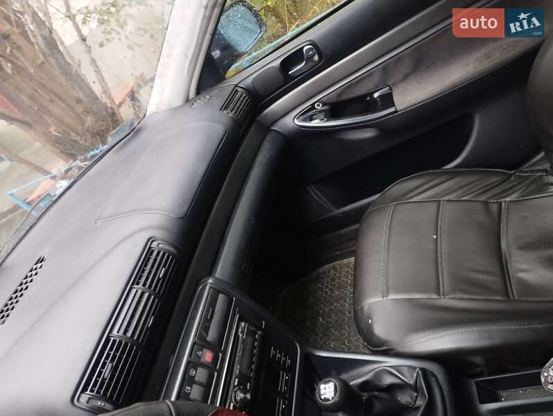 Універсал Audi A4 1996 в Києві